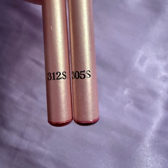 Lip Bundle - Picture 3 of 5